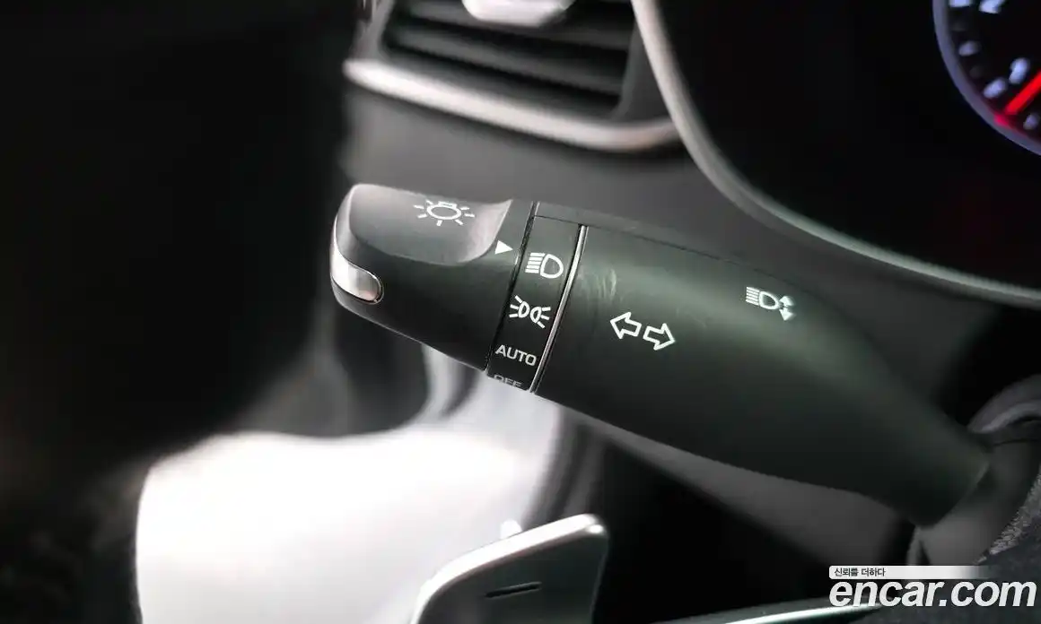 Genesis G70 2019 2.0 автомат (гидро), фото 24