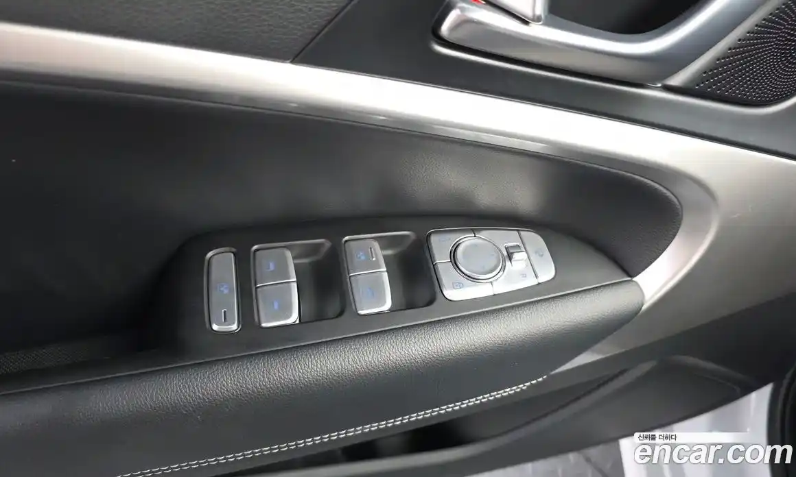 Genesis G70 2019 2.0 автомат (гидро), фото 25