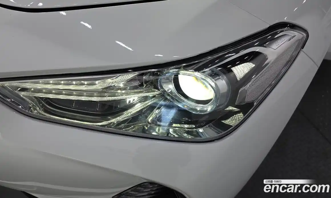 Genesis G70 2019 2.0 автомат (гидро), фото 8
