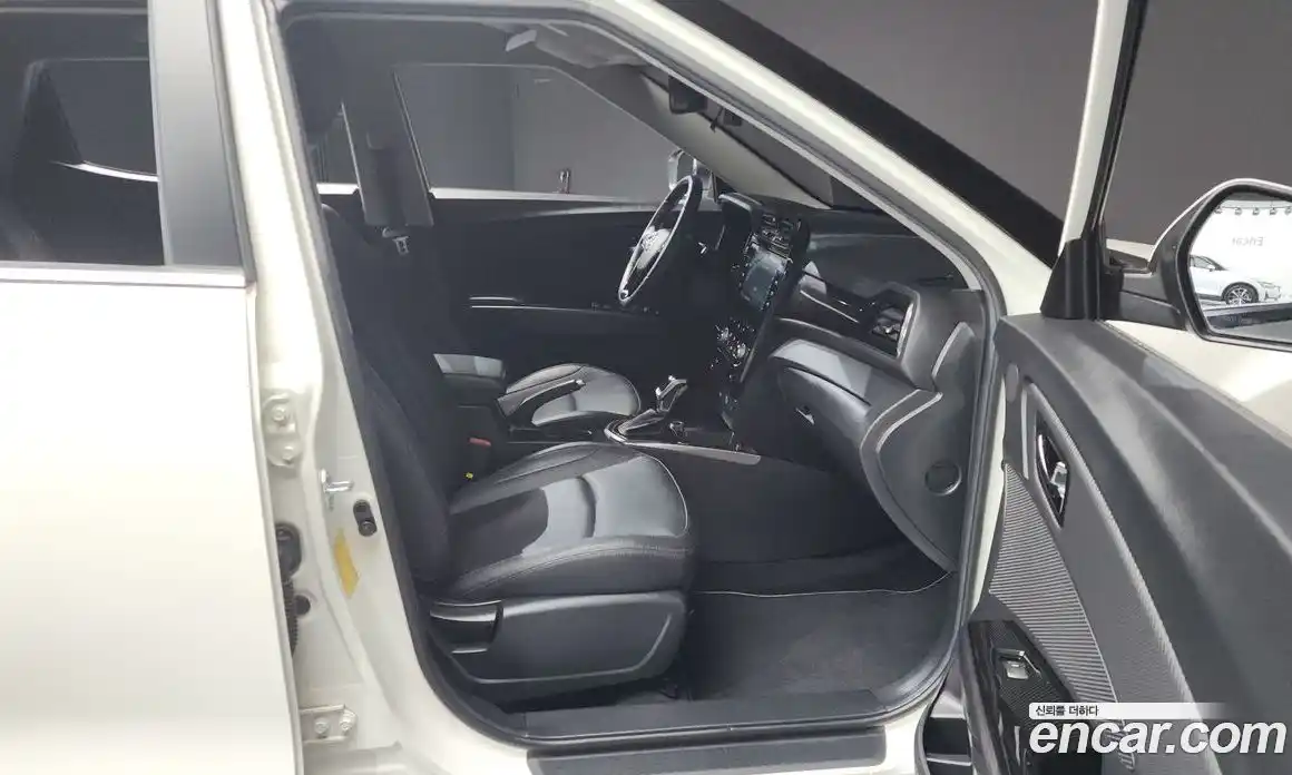 SsangYong TIBOLI 2022 1.5 автомат (гидро), фото 16