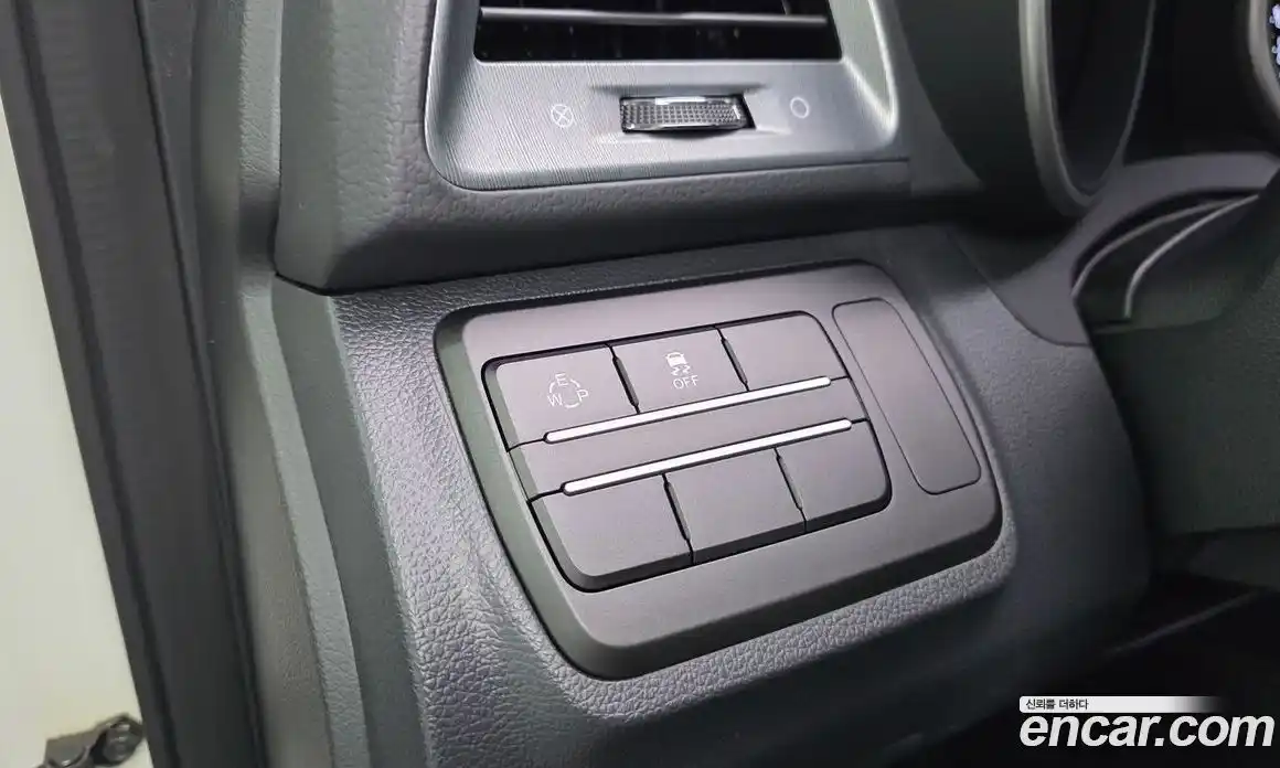 SsangYong TIBOLI 2018 1.6 автомат (гидро), фото 13