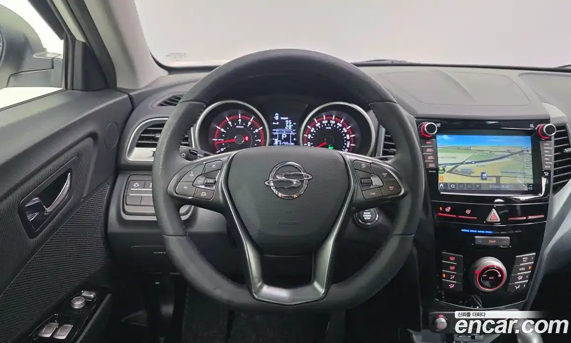 SsangYong TIBOLI 2018 1.6 автомат (гидро), фото 14
