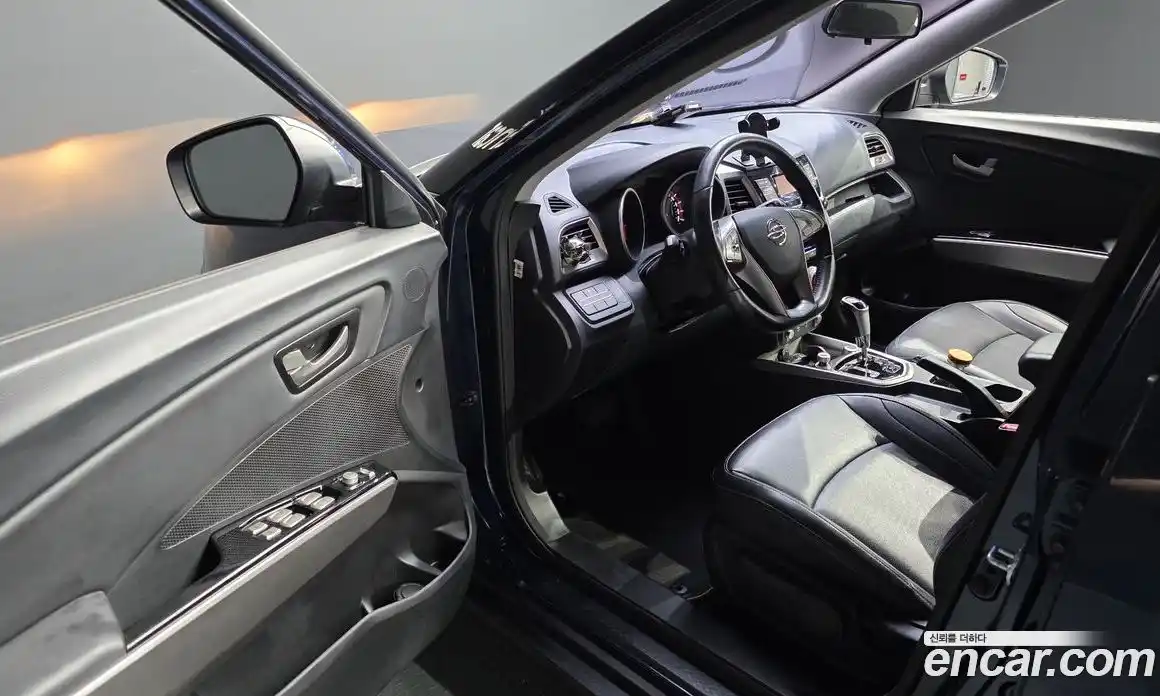SsangYong TIBOLI 2018 1.6 автомат (гидро), фото 13