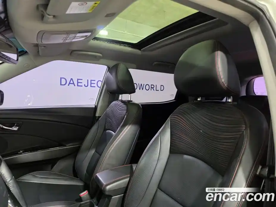 SsangYong TIBOLI 2017 1.6 автомат (гидро), фото 8