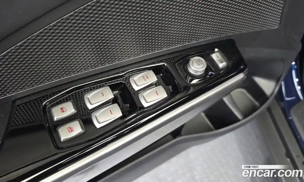 SsangYong TIBOLI 2015 1.6 автомат (гидро), фото 13