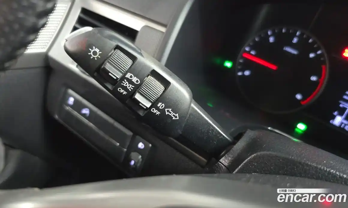 SsangYong Rexton 2019 2.2 автомат (гидро), фото 16