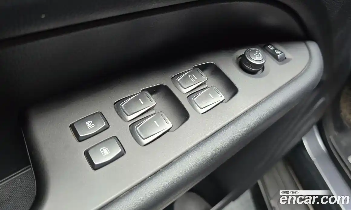 SsangYong Rexton 2018 2.2 автомат (гидро), фото 14