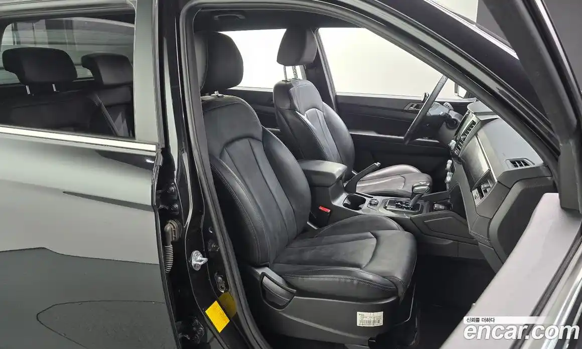 SsangYong Rexton 2019 2.2 автомат (гидро), фото 16