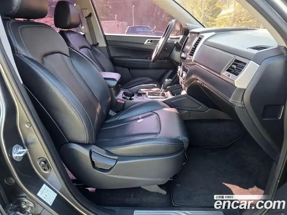 SsangYong Rexton 2018 2.2 автомат (гидро), фото 16