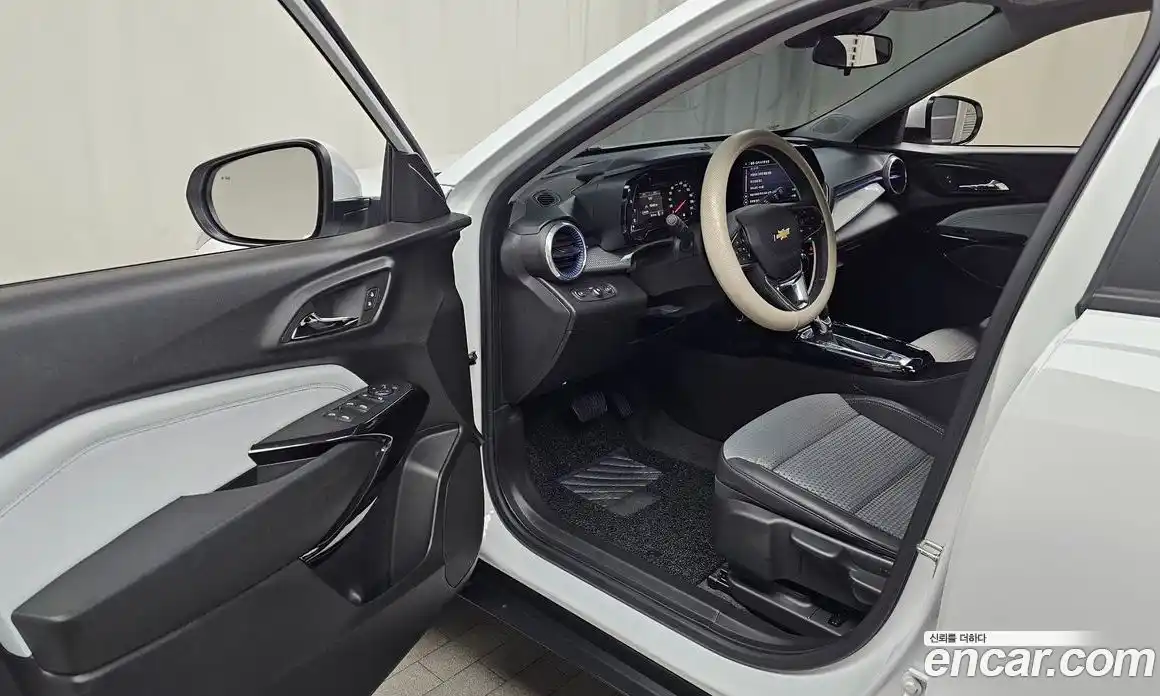 Chevrolet Trax 2023 1.2 автомат (гидро), фото 13