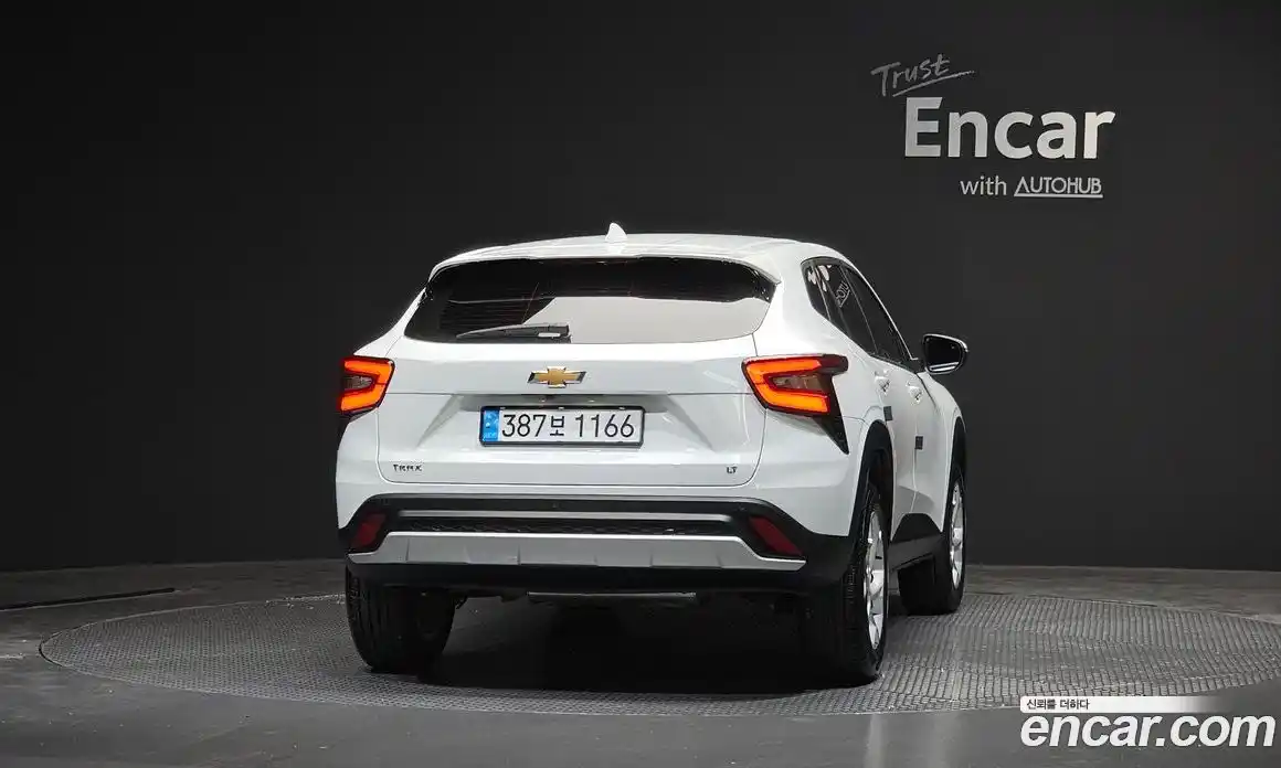 Chevrolet Trax 2023 1.2 автомат (гидро), фото 4