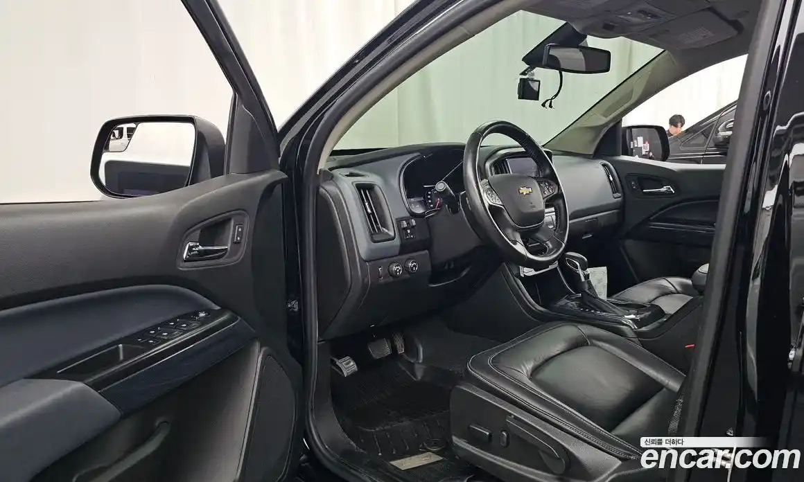 Chevrolet Colorado 2022 3.6 автомат (гидро), фото 13