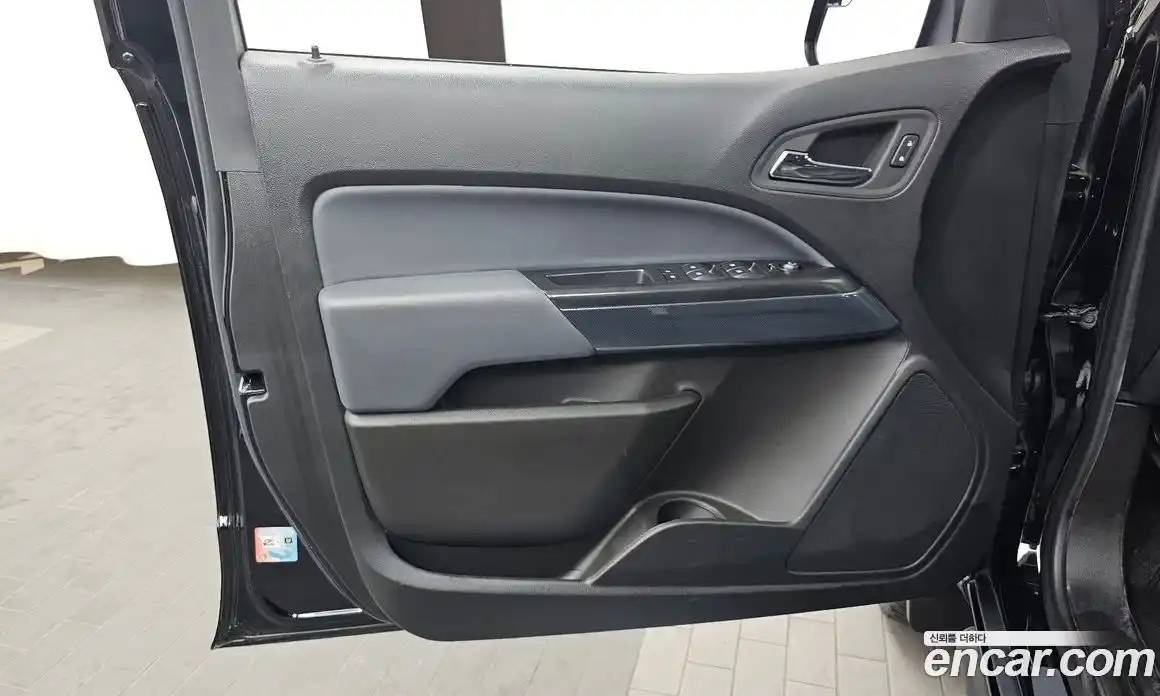 Chevrolet Colorado 2022 3.6 автомат (гидро), фото 14