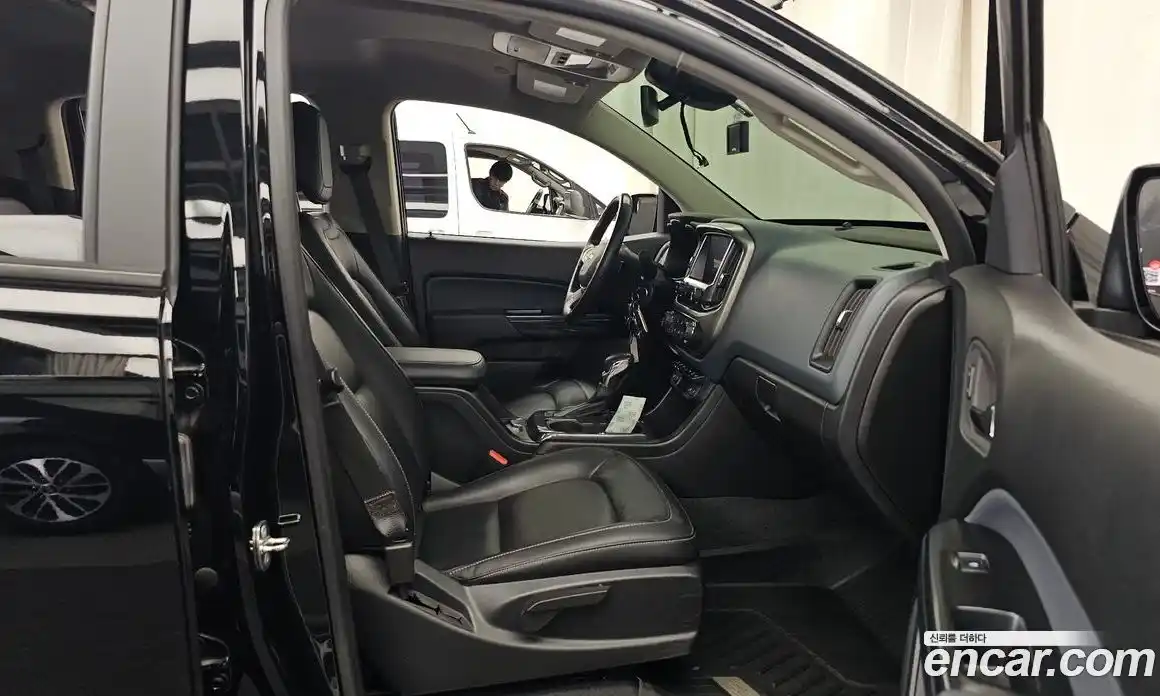 Chevrolet Colorado 2022 3.6 автомат (гидро), фото 17
