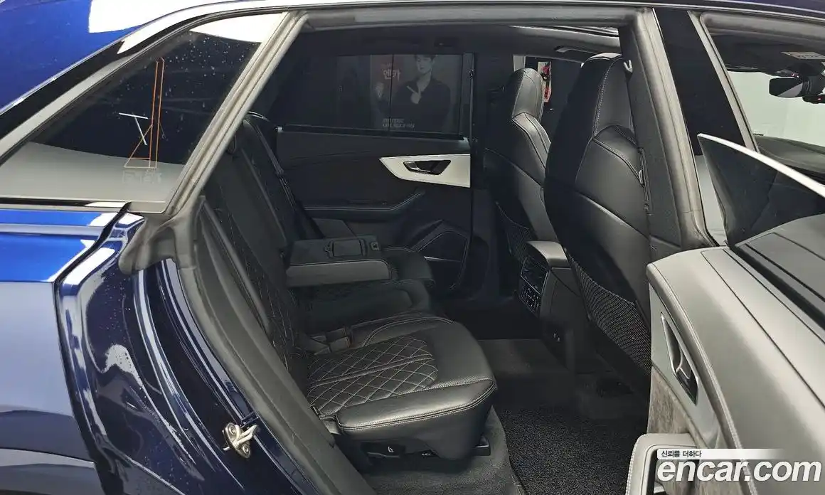 Audi Q8 2022 3.0 автомат (гидро), фото 16