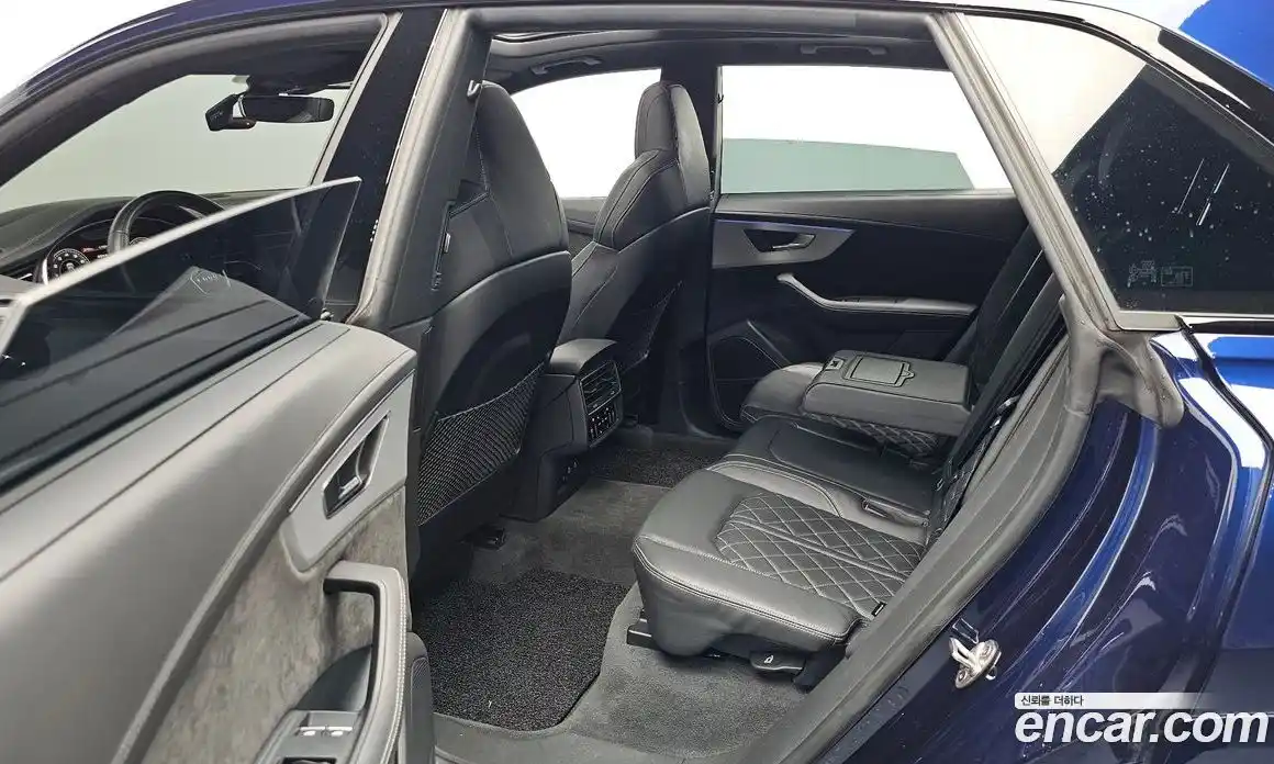 Audi Q8 2022 3.0 автомат (гидро), фото 17