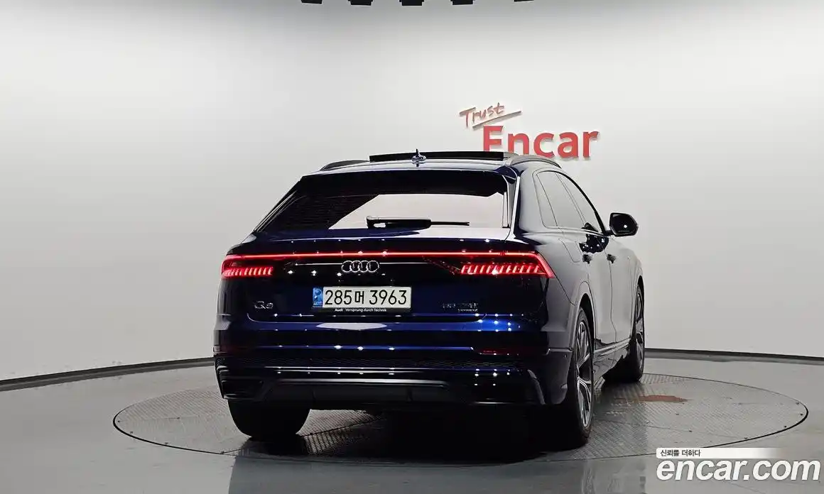 Audi Q8 2022 3.0 автомат (гидро), фото 3
