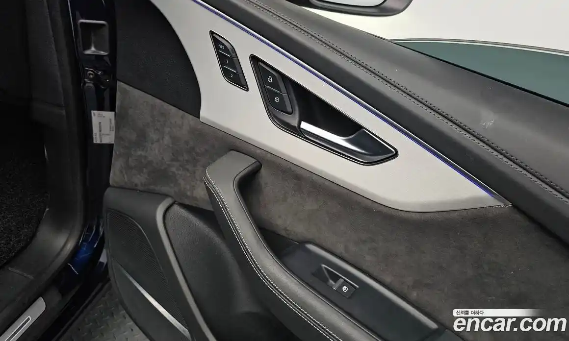 Audi Q8 2022 3.0 автомат (гидро), фото 35