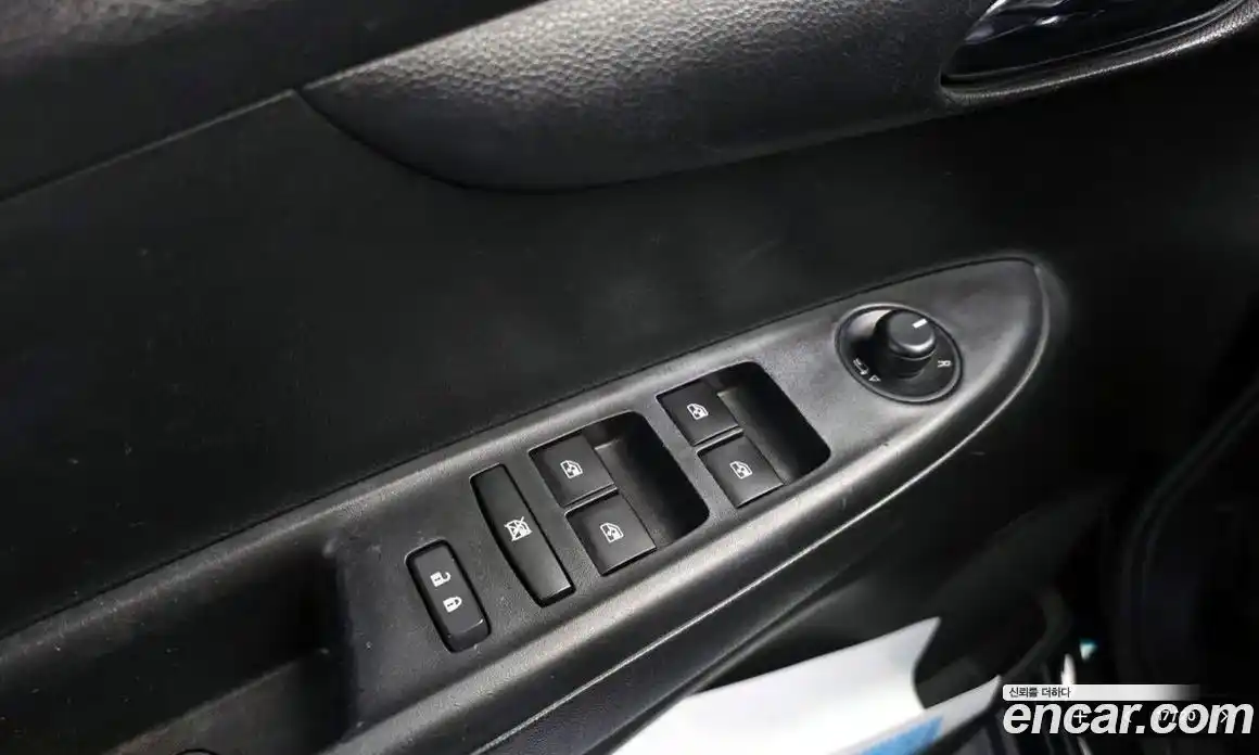 Chevrolet Spark 2016 1.0 автомат (гидро), фото 17