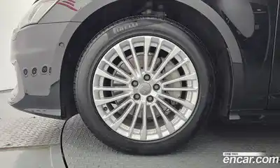 Audi A6 2019 2.0 автомат (гидро), миниатюра 5