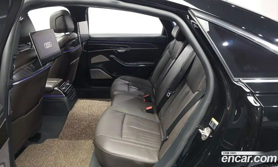Audi A8 2022 3.0 автомат (гидро), фото 16