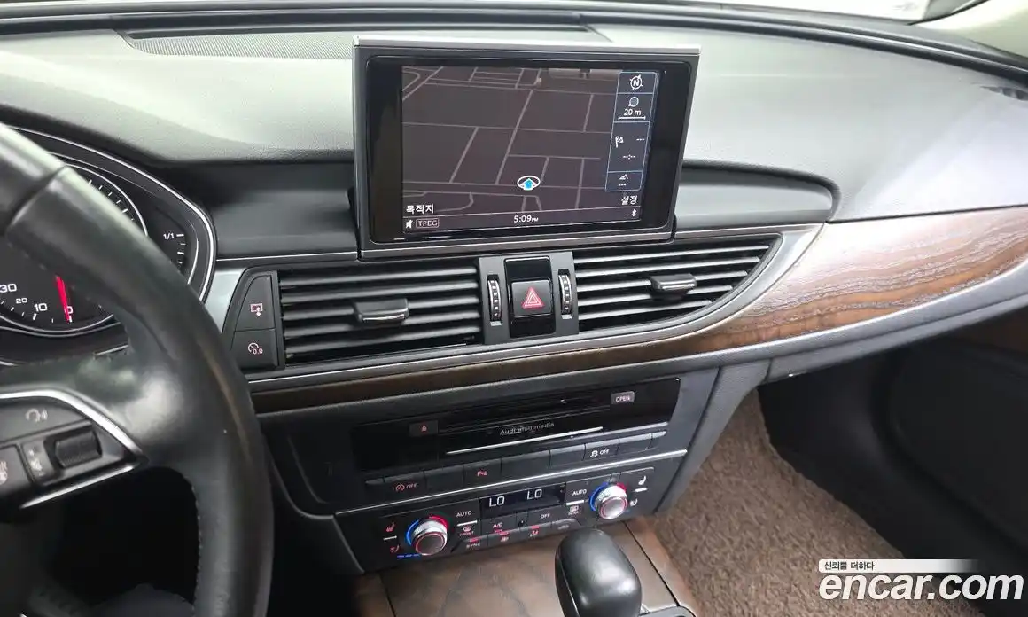 Audi A6 2015 2.0 автомат (гидро), фото 14