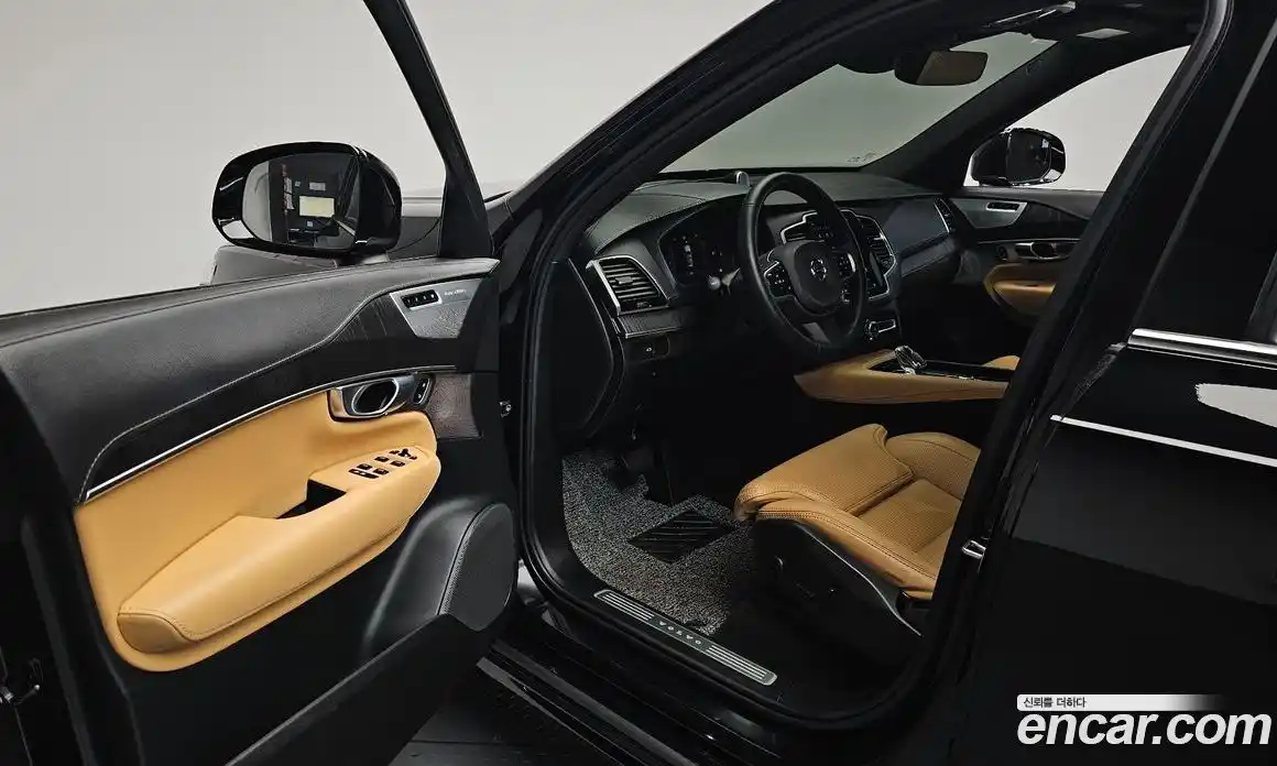 Volvo XC90 2024 2.0 автомат (гидро), фото 12