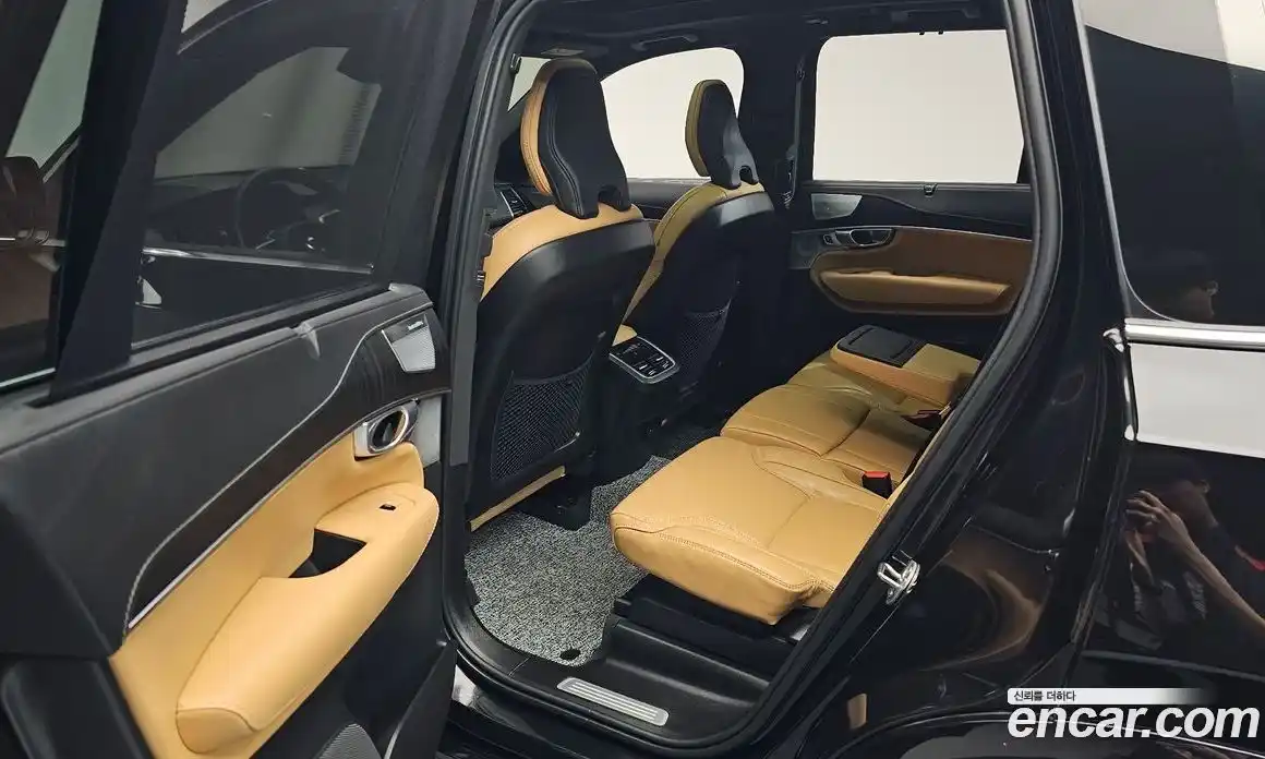 Volvo XC90 2024 2.0 автомат (гидро), фото 16
