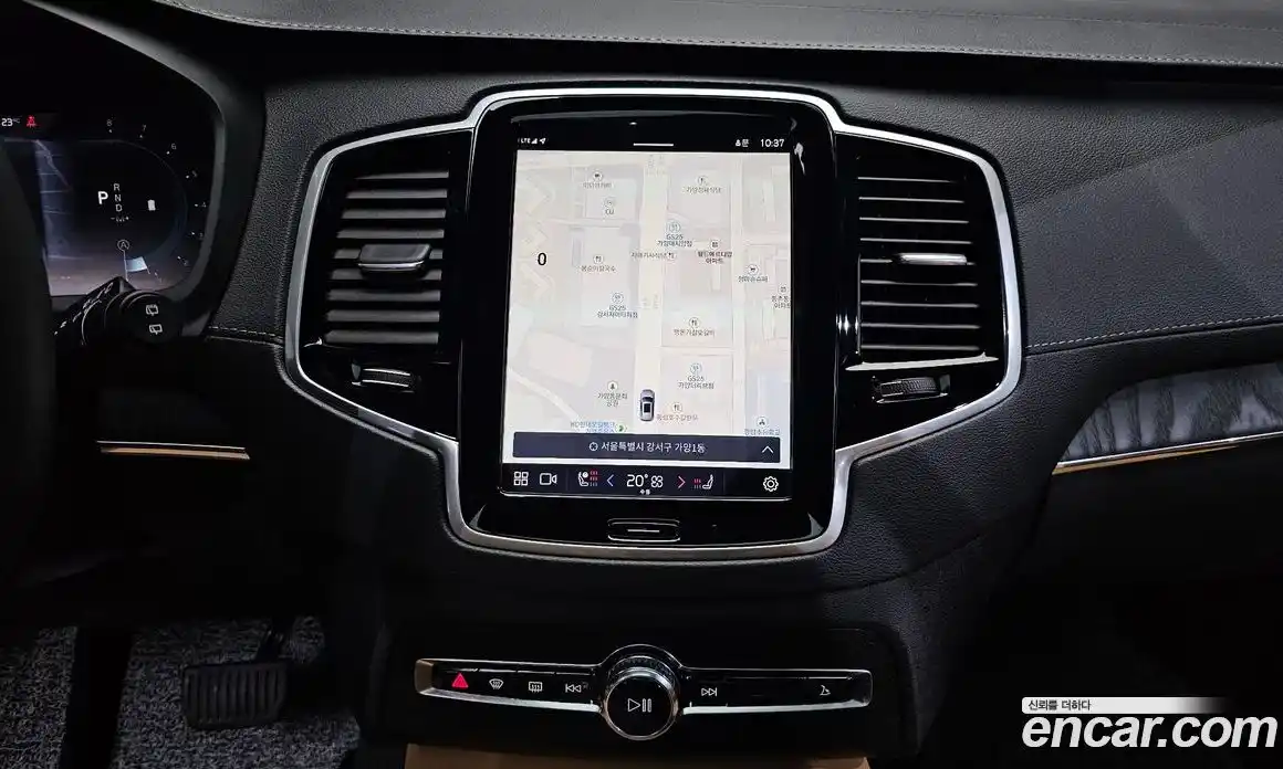 Volvo XC90 2024 2.0 автомат (гидро), фото 18