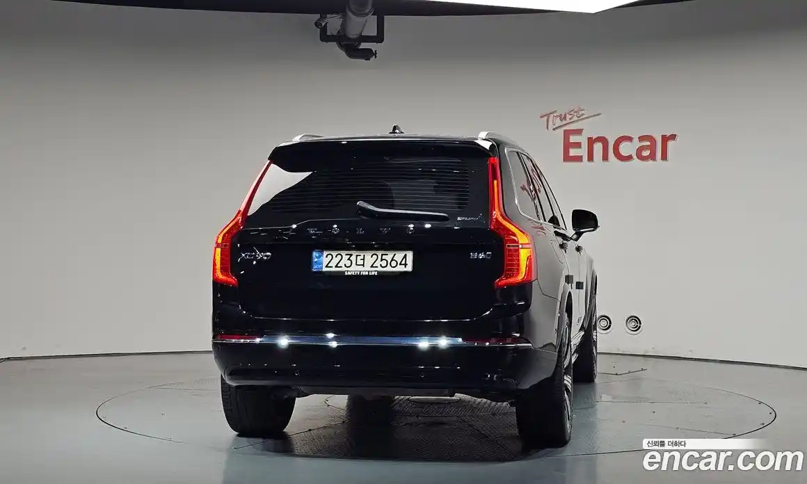 Volvo XC90 2024 2.0 автомат (гидро), фото 3