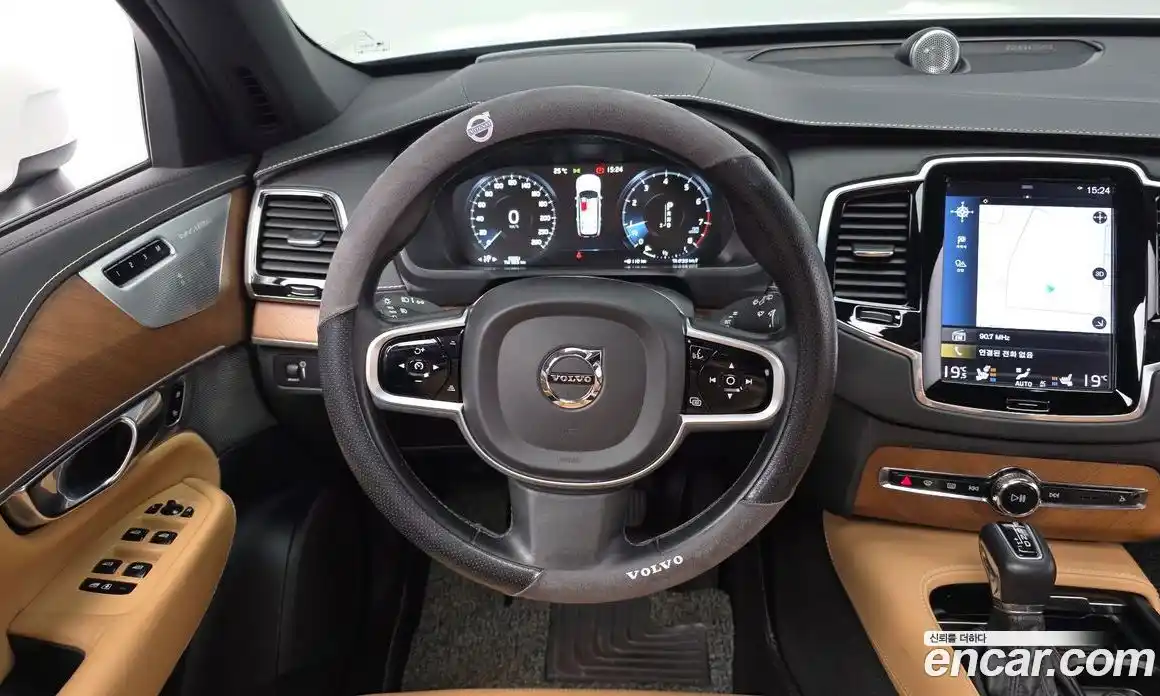 Volvo XC90 2018 2.0 автомат (гидро), фото 13