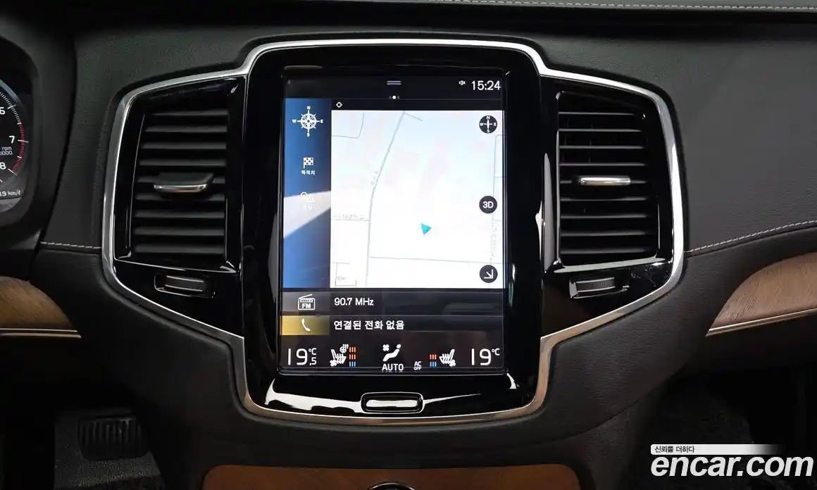 Volvo XC90 2018 2.0 автомат (гидро), фото 15