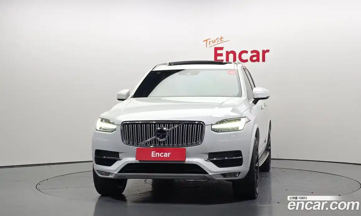 Volvo XC90 2018 2.0 автомат (гидро), фото 3