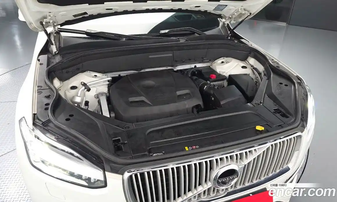 Volvo XC90 2018 2.0 автомат (гидро), фото 6