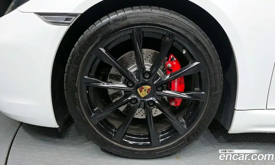 Porsche 718 2019 2.0 автомат (гидро), фото 5