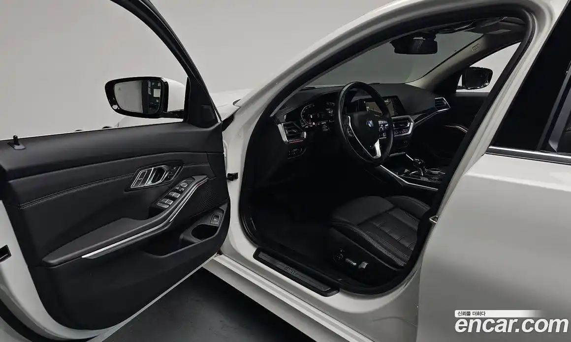 BMW 3 серия 2022 2.0 автомат (гидро), фото 12