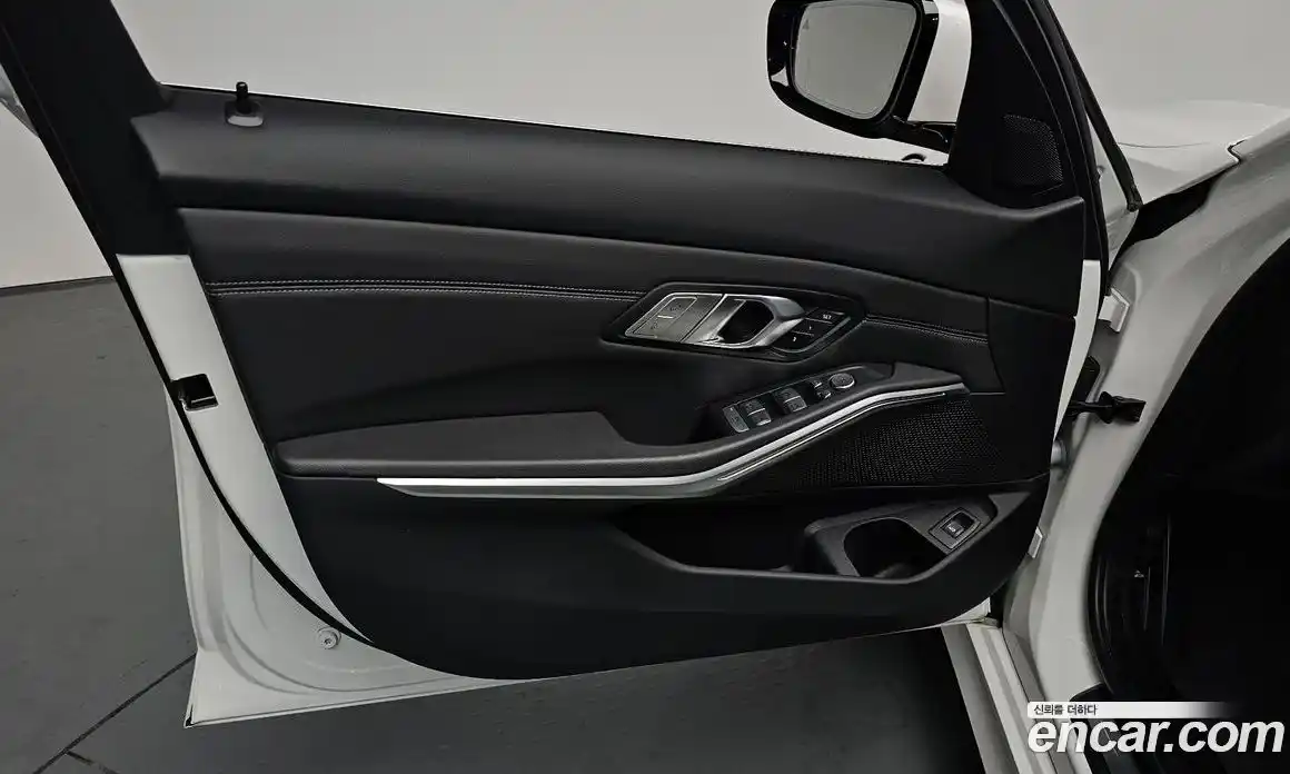 BMW 3 серия 2022 2.0 автомат (гидро), фото 13