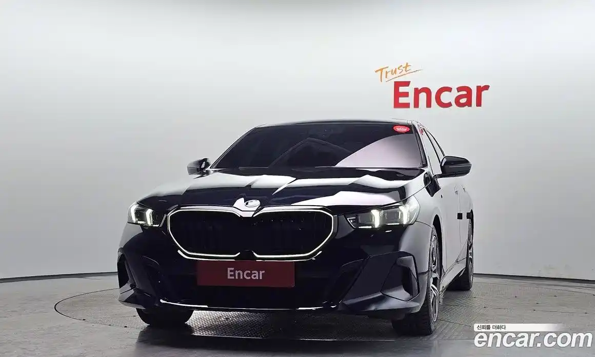 BMW 5 серия 2024 2.0 автомат (гидро), фото 3