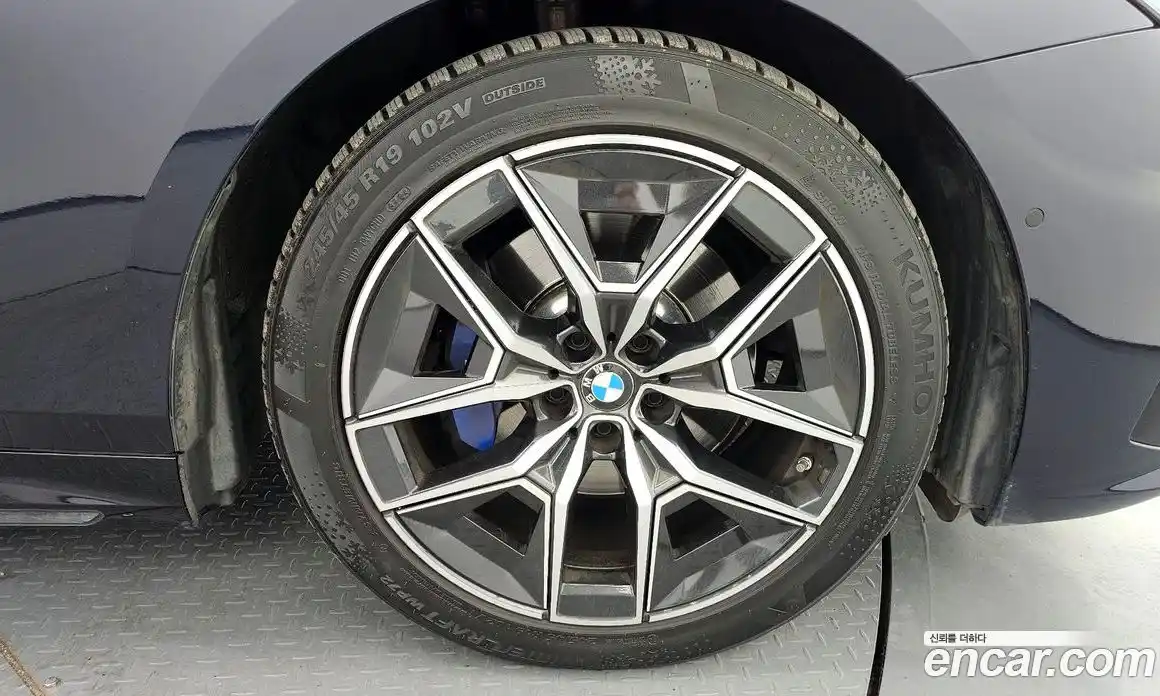 BMW 5 серия 2024 2.0 автомат (гидро), фото 7