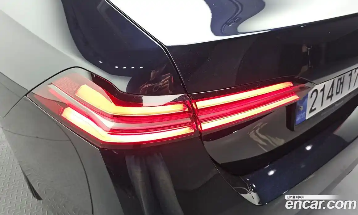 BMW 5 серия 2024 2.0 автомат (гидро), фото 9