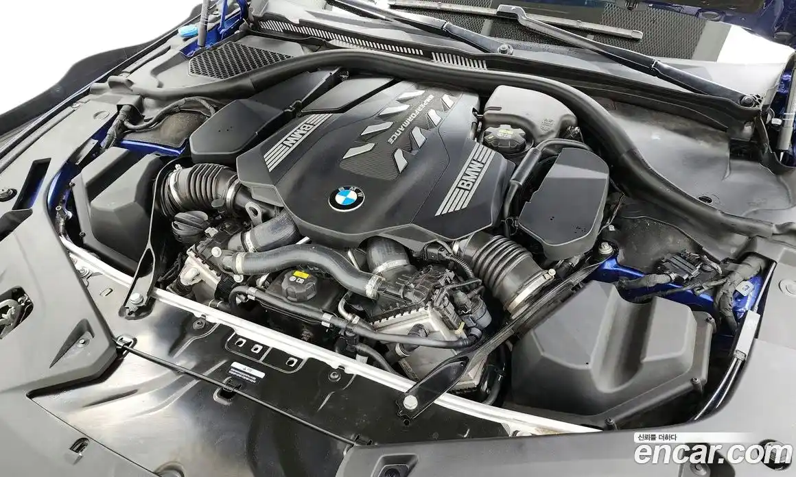 BMW 8 серия 2022 4.4 автомат (гидро), фото 6