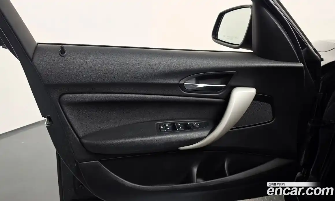 BMW 1 серия 2018 2.0 автомат (гидро), фото 14