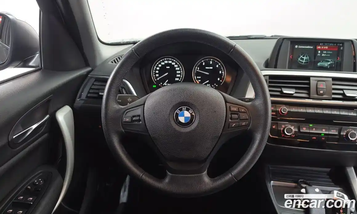 BMW 1 серия 2018 2.0 автомат (гидро), фото 18