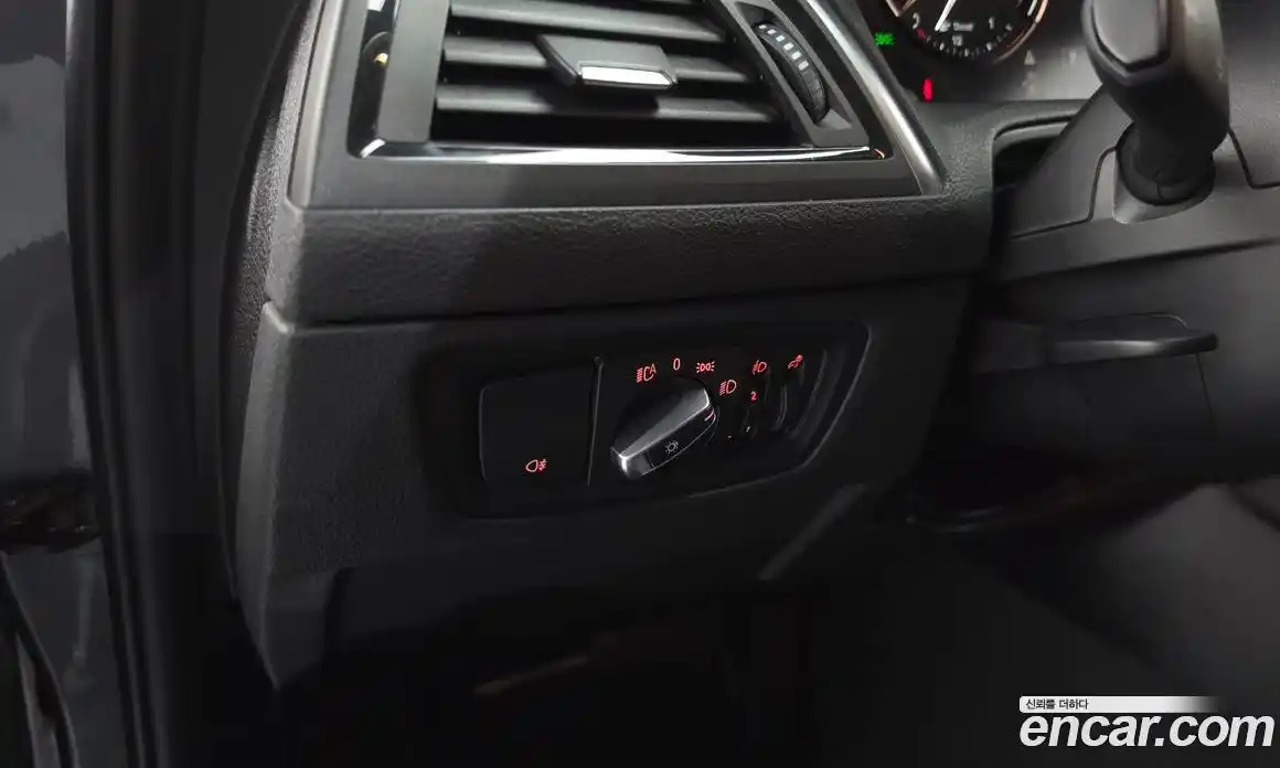 BMW 1 серия 2018 2.0 автомат (гидро), фото 26