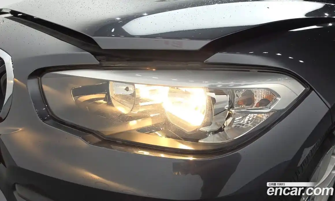 BMW 1 серия 2018 2.0 автомат (гидро), фото 8