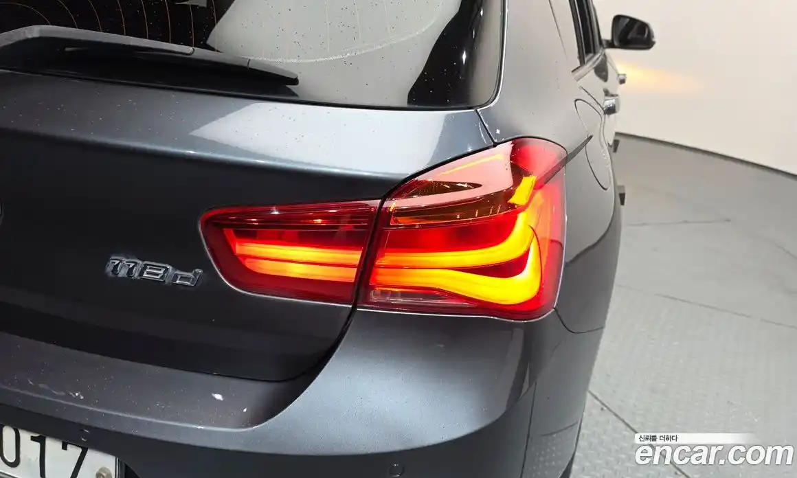 BMW 1 серия 2018 2.0 автомат (гидро), фото 9