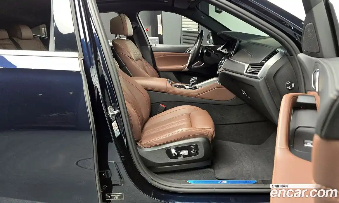 BMW X6 2022 3.0 автомат (гидро), фото 11