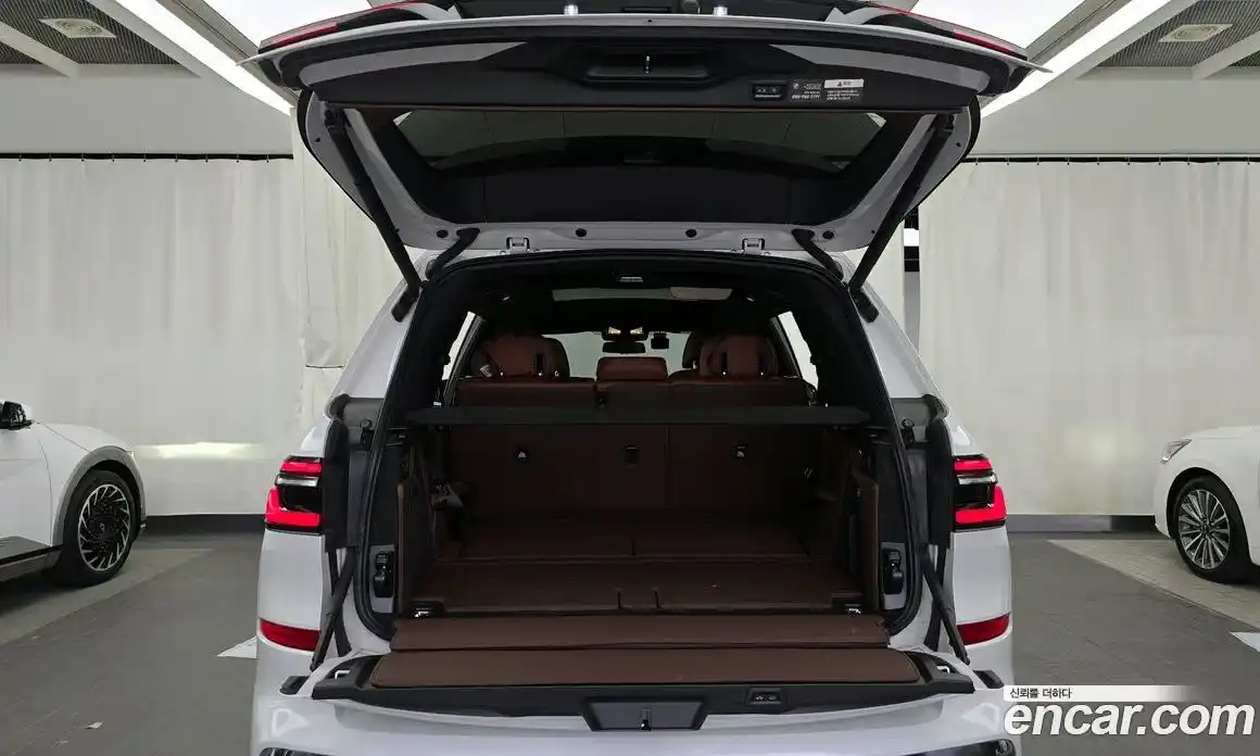 BMW X7 2023 3.0 автомат (гидро), фото 26