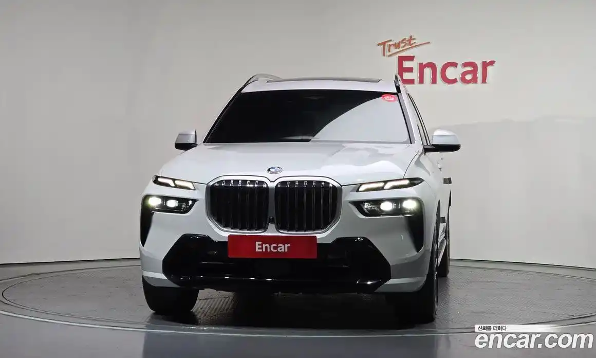 BMW X7 2023 3.0 автомат (гидро), фото 3