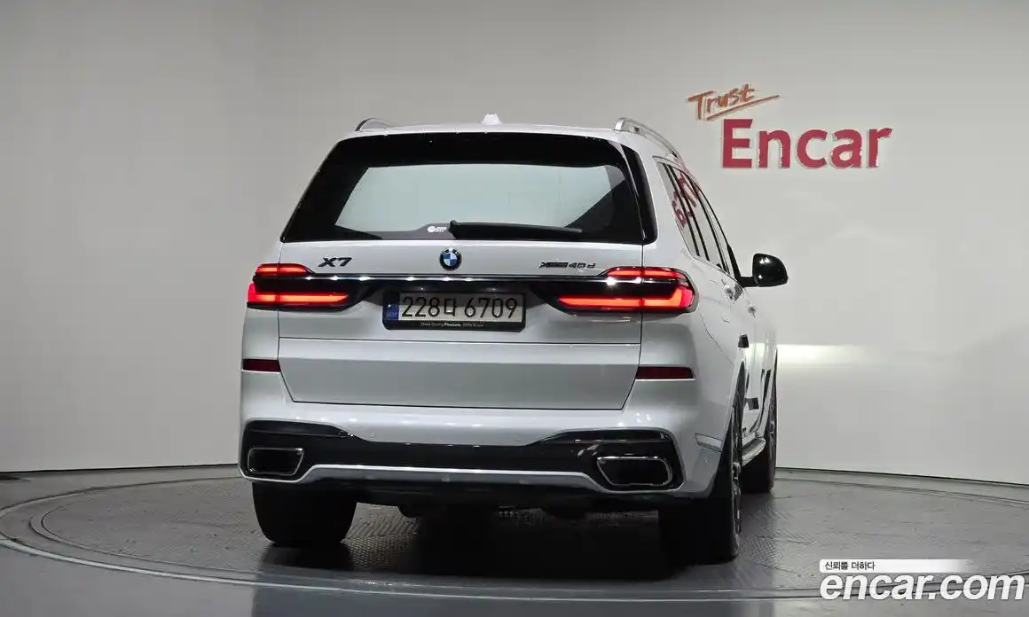 BMW X7 2023 3.0 автомат (гидро), фото 4